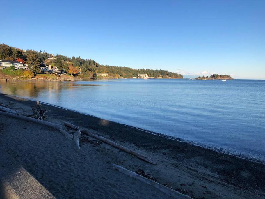 Bright Private Suite Near Departure Bay Beach Nanaimo Exteriér fotografie
