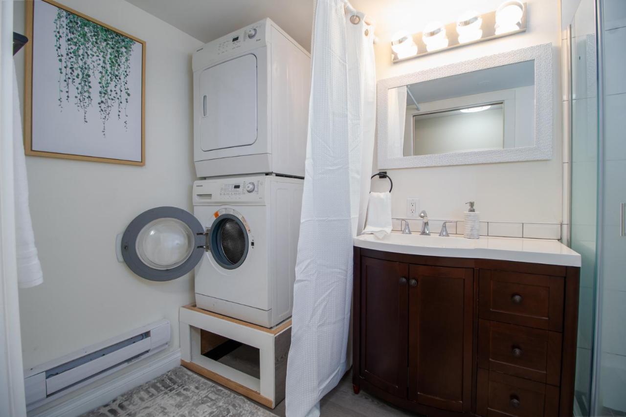 Bright Private Suite Near Departure Bay Beach Nanaimo Exteriér fotografie